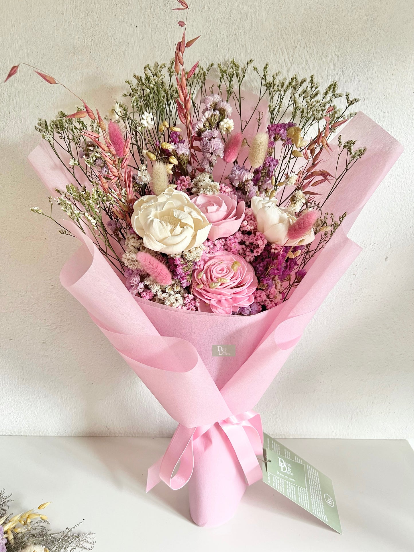 LAVELLE BOUQUET