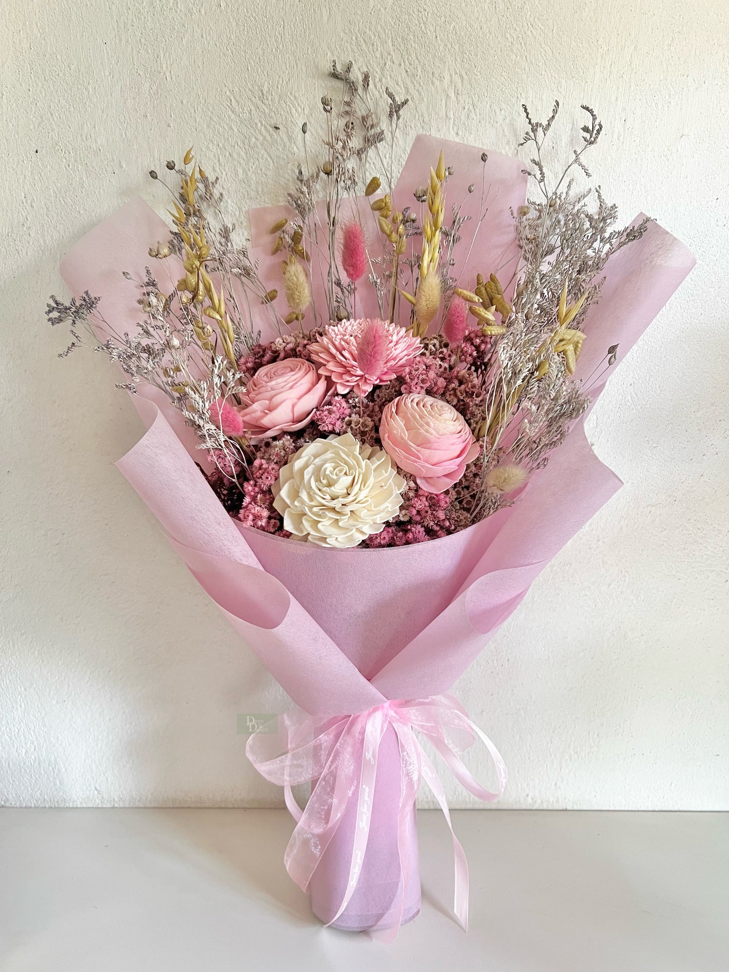 GIRLFRIEND’S BOUQUET