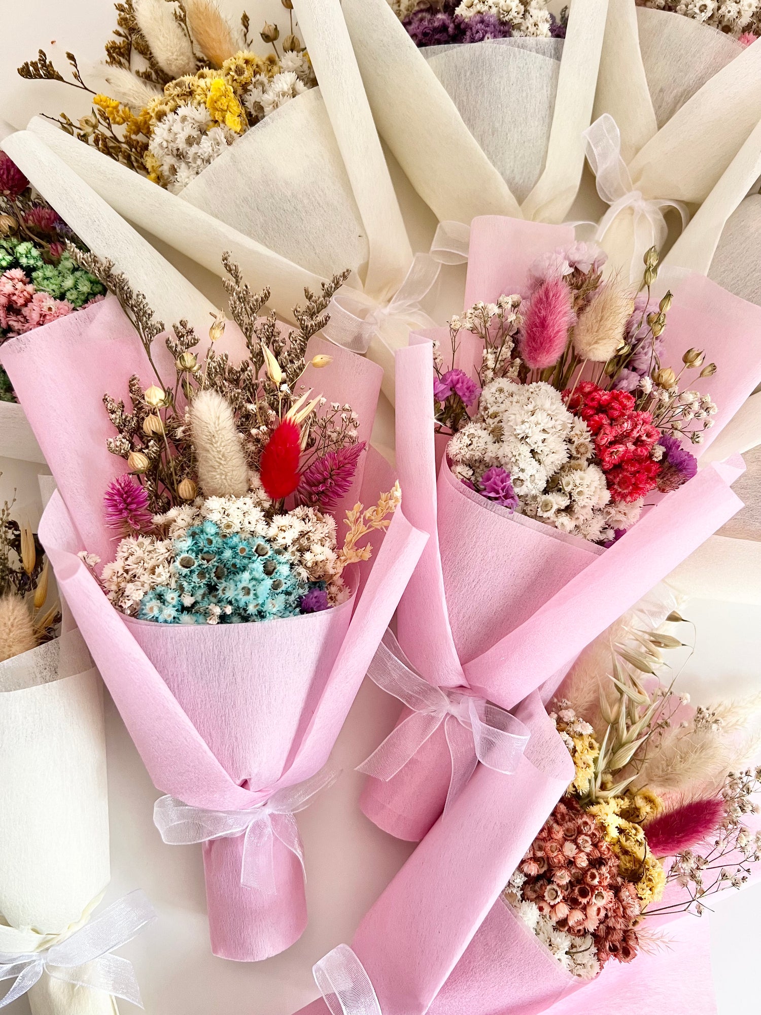 WRAPPED MINI BOUQUETS