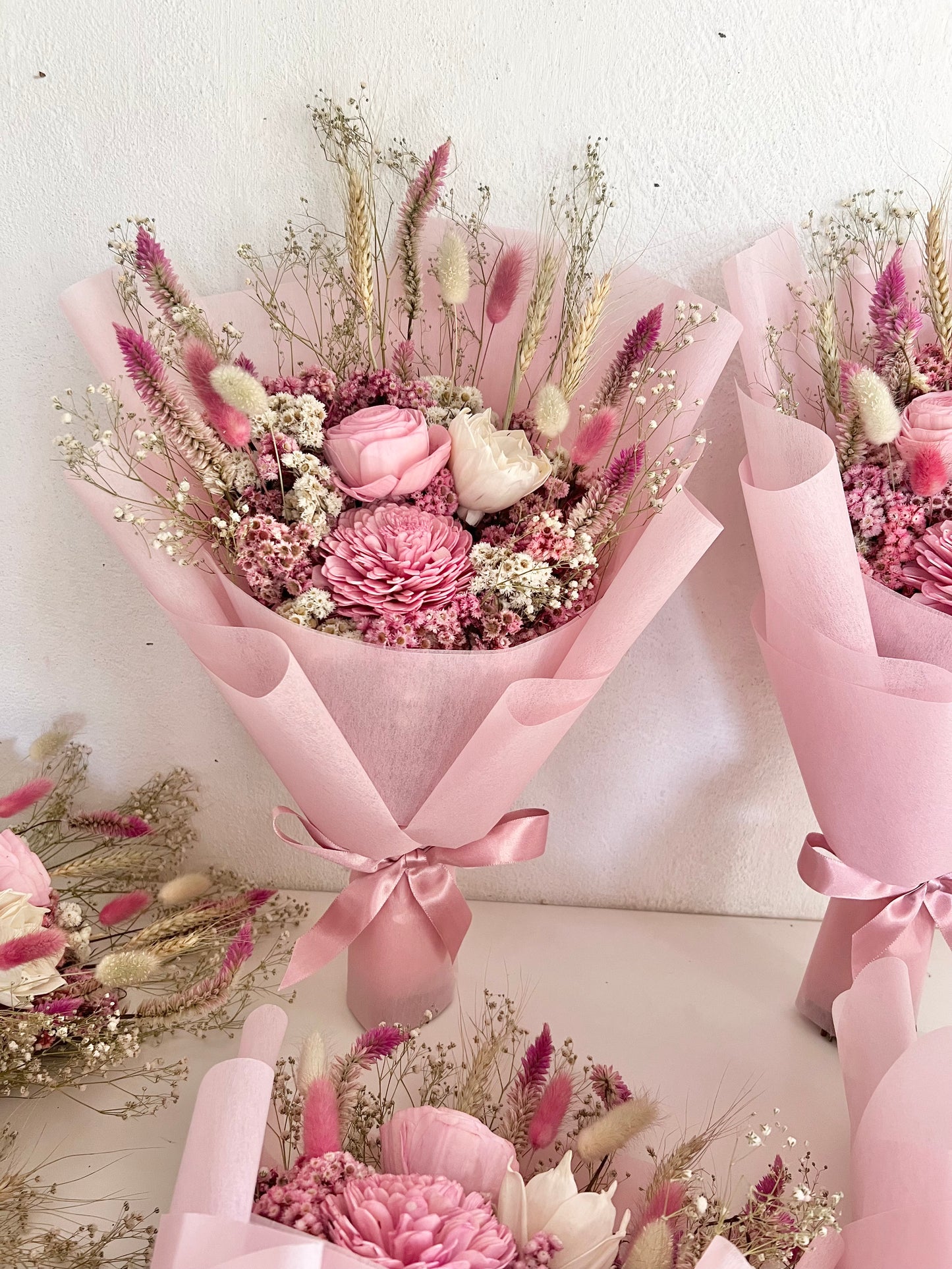 PINK MIDI BOUQUET