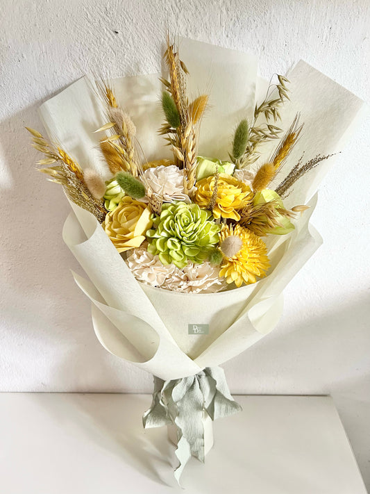 LIME WHISPER BOUQUET/Sola flower bouquet