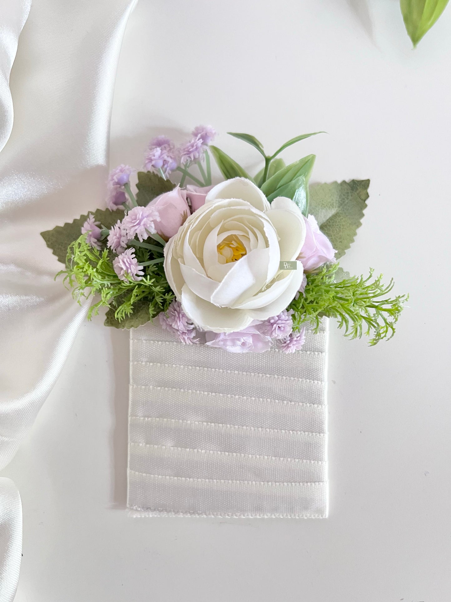 LAVENDER POCKET BOUTONNIERE/FAUX POCKET BOUTONNIERE